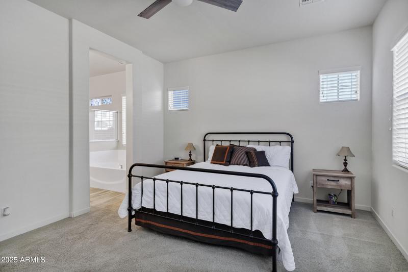 10104 E Nichols Ave-28