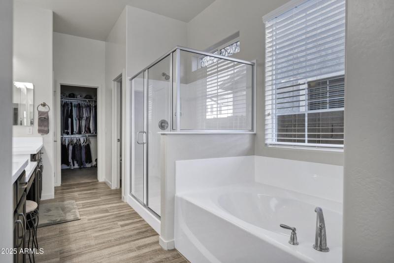 10104 E Nichols Ave-31