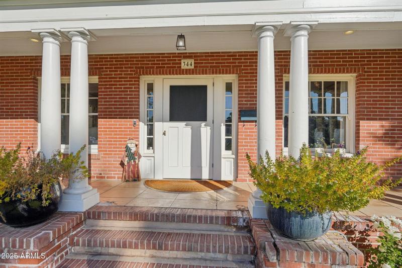 7-web-or-mls-W Lynwood St-S1412-007