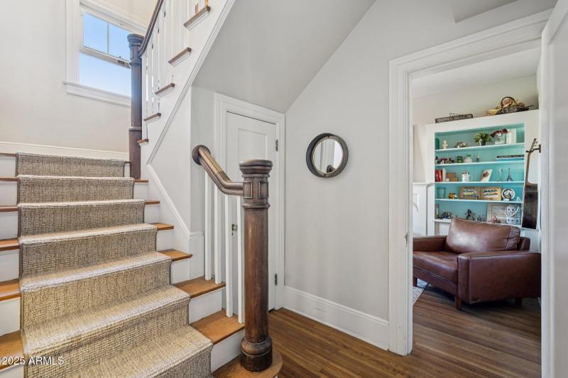 17-web-or-mls-W Lynwood St-S1412-017