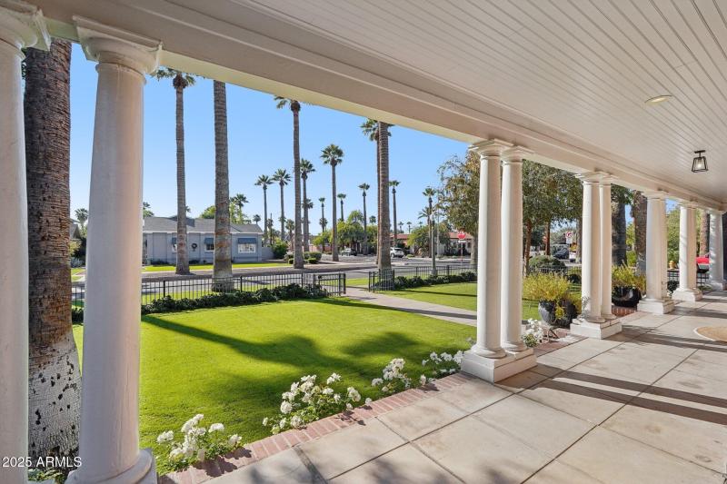 65-web-or-mls-W Lynwood St-S1412-065