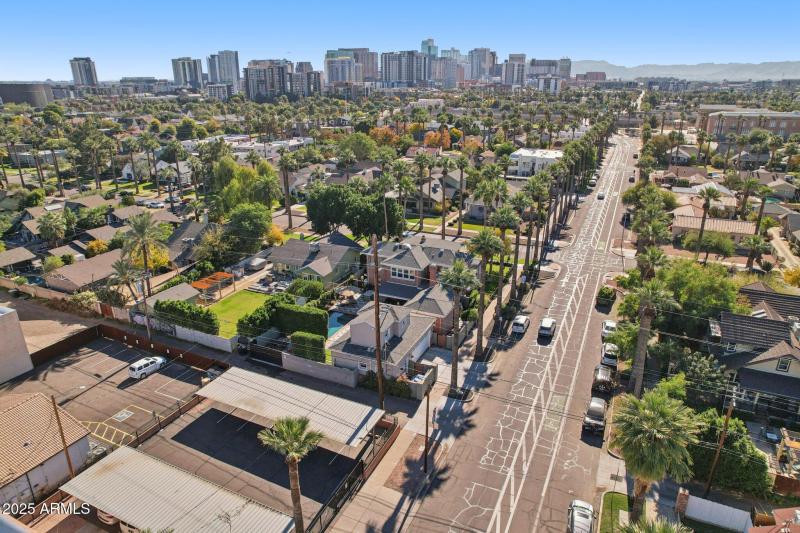 85-web-or-mls-W Lynwood St-S1412-085