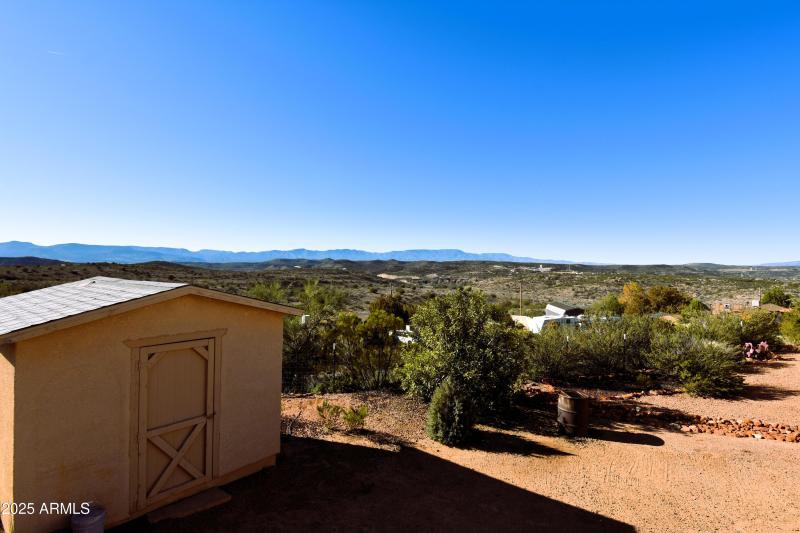 Stunning Western View/Well House