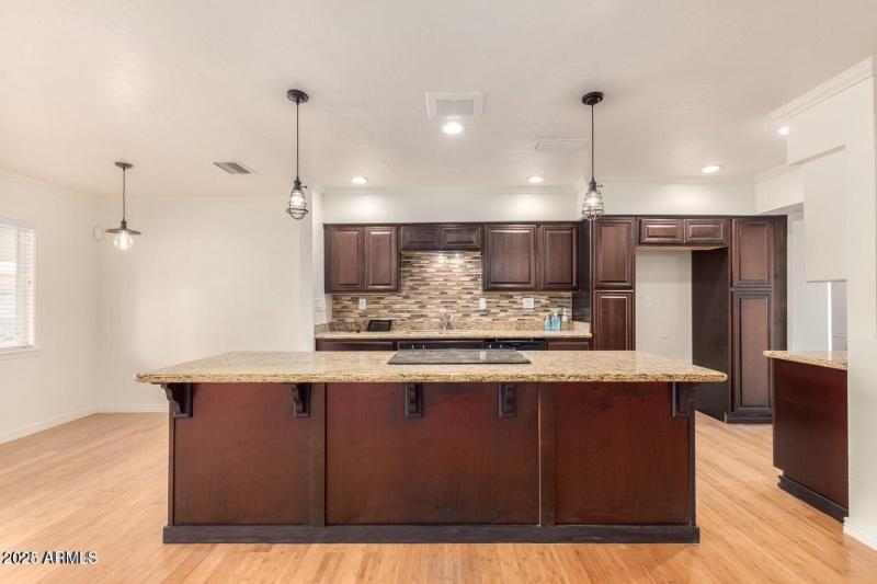 20220320100112575509000000-o