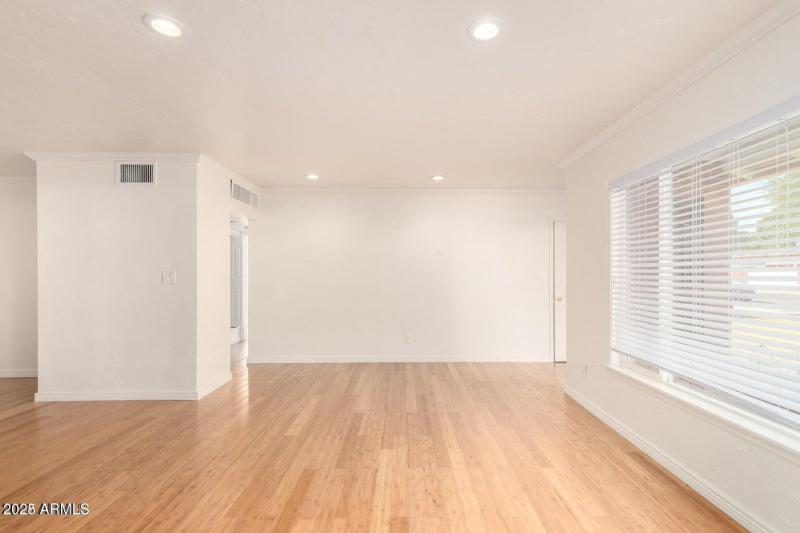 20220320100114320423000000-o