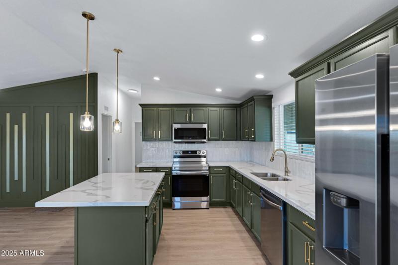 4556 N Ironwood Dr-11 2