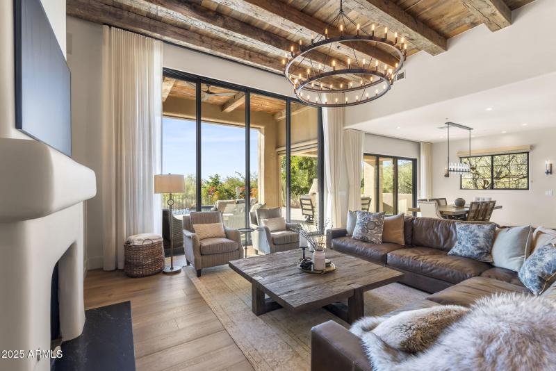 Reclaimed wood beams & ambience