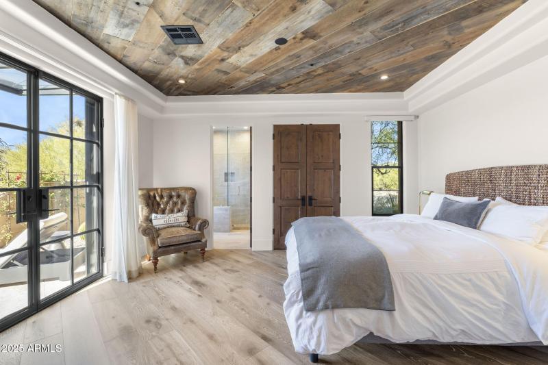 Ensuite Bedroom 2 of 5