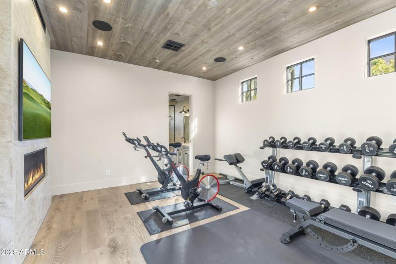 1BR/1BA/FP/W-D Casita=Ensuite BR 5 of 5