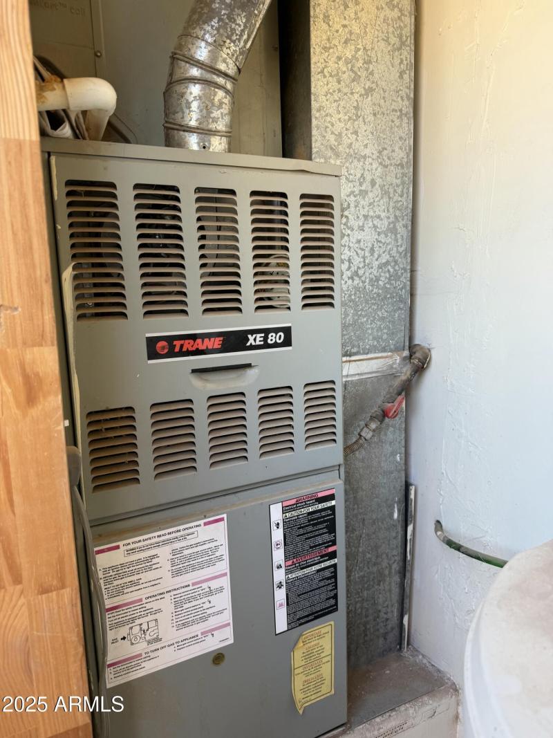 GAS FURNACE