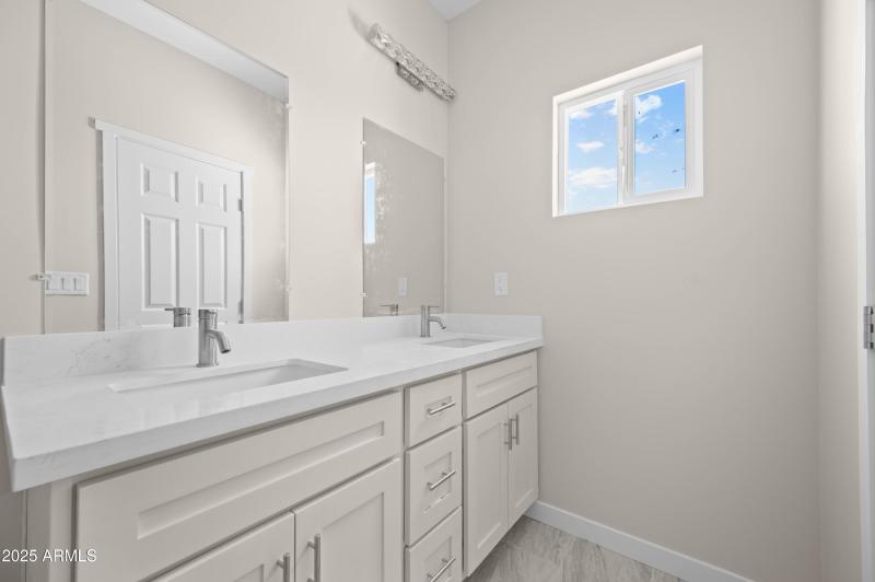 31912 S Bush St Wittman AZ 85361-12