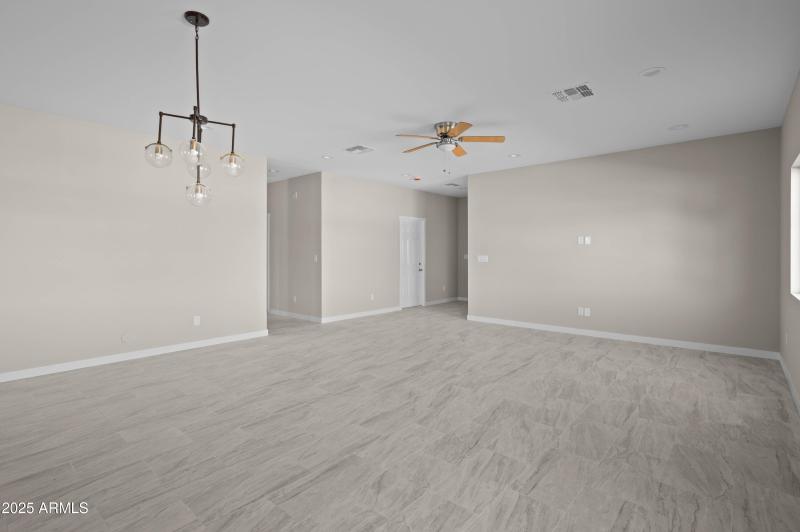 31912 S Bush St Wittman AZ 85361-19