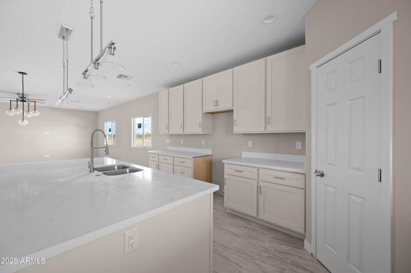 31912 S Bush St Wittman AZ 85361-24