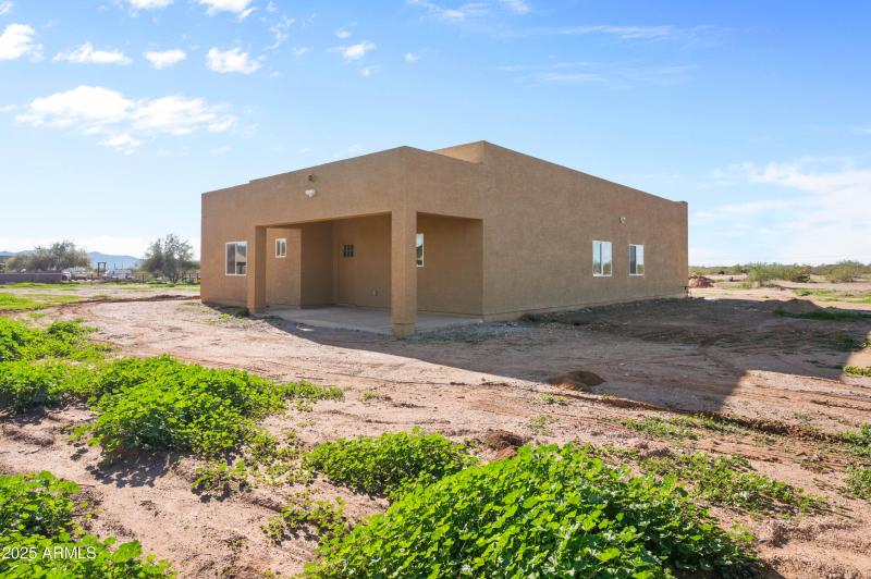 31912 S Bush St Wittman AZ 85361-32