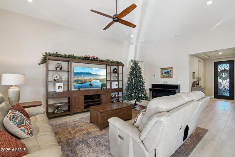 7-web-or-mls-W Berkeley Rd-S1712-007