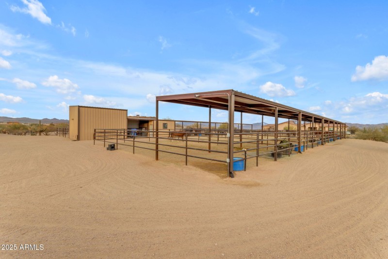 30'x50' pens, multiple gates