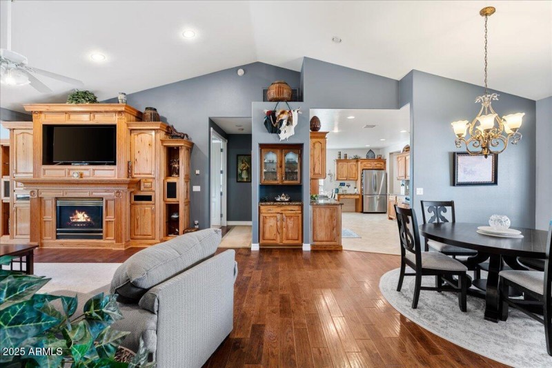 12-Foyer & Living Room