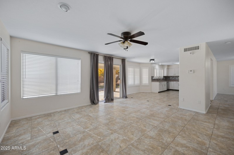 4237 E Rockledge Rd-19