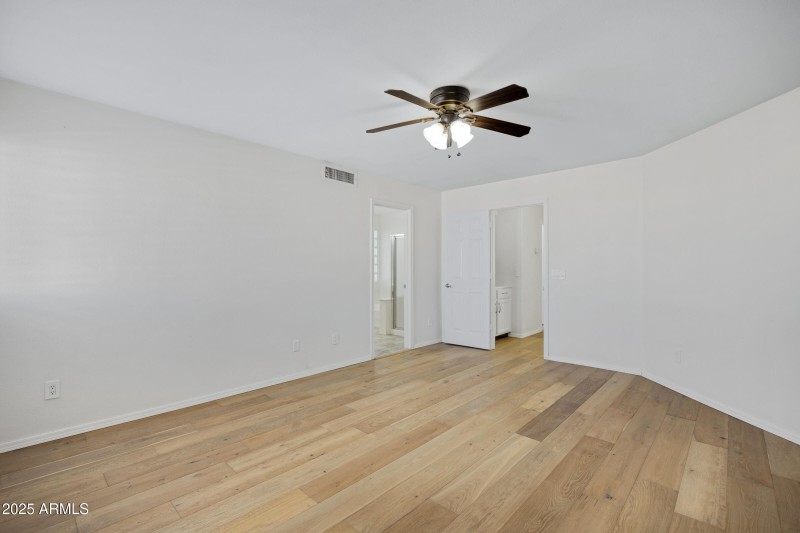 4237 E Rockledge Rd-31