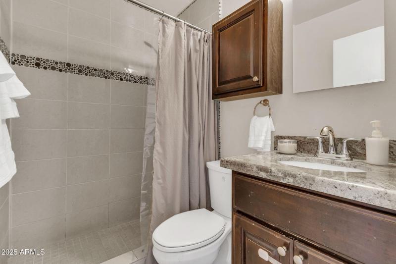 3302 East Pinchot Avenue, Apt 9 Phoenix