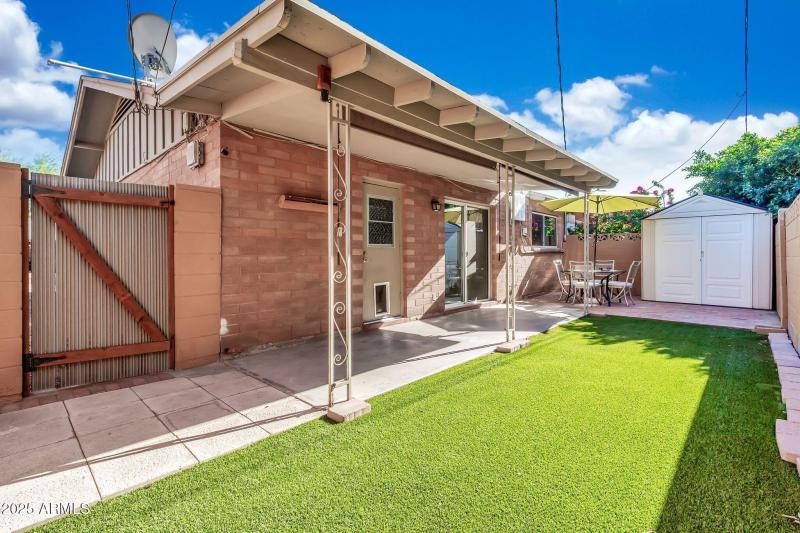 3302 East Pinchot Avenue, Apt 9 Phoenix