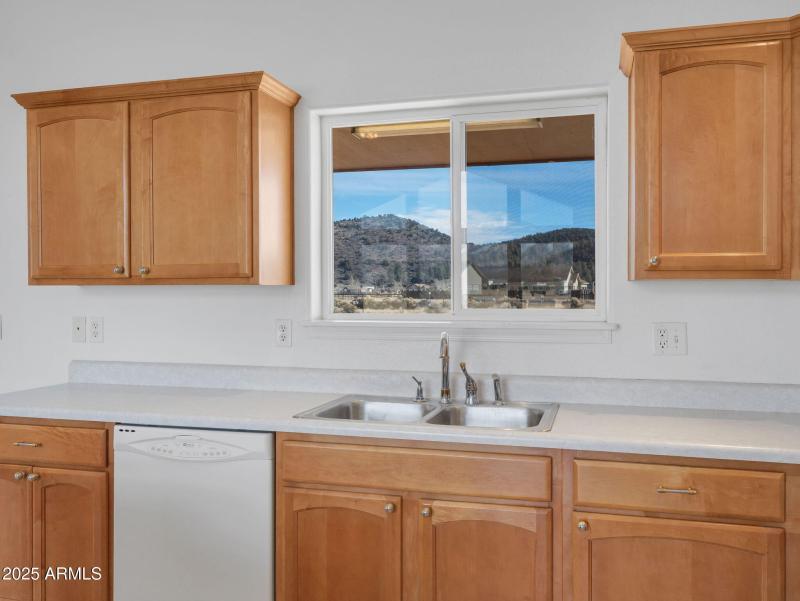 12-web-or-mls-TimberCreekimagery-19