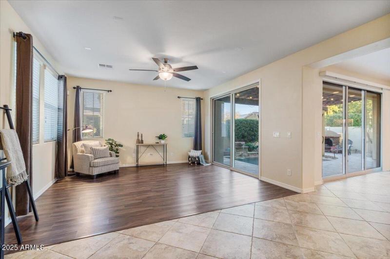 2387 N Heritage_Family Room