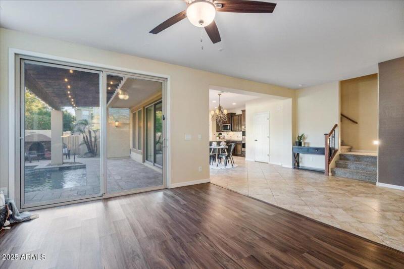 2387 N Heritage_Family