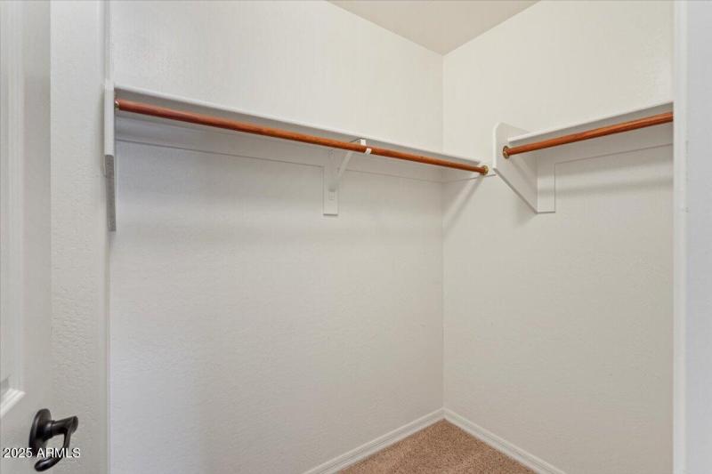 2387 N Heritage_Bed 2 Walk in