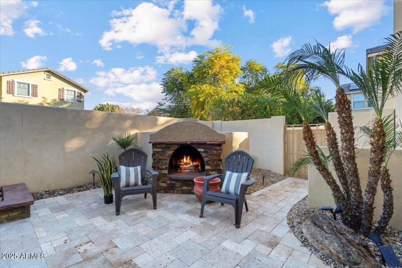 2387 N Heritage_Firepit