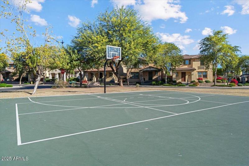 2387 N Heritage_Park Nearby