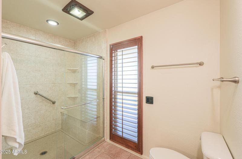 17801 N Boswell Blvd