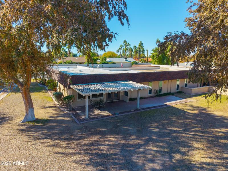 17801 N Boswell Blvd