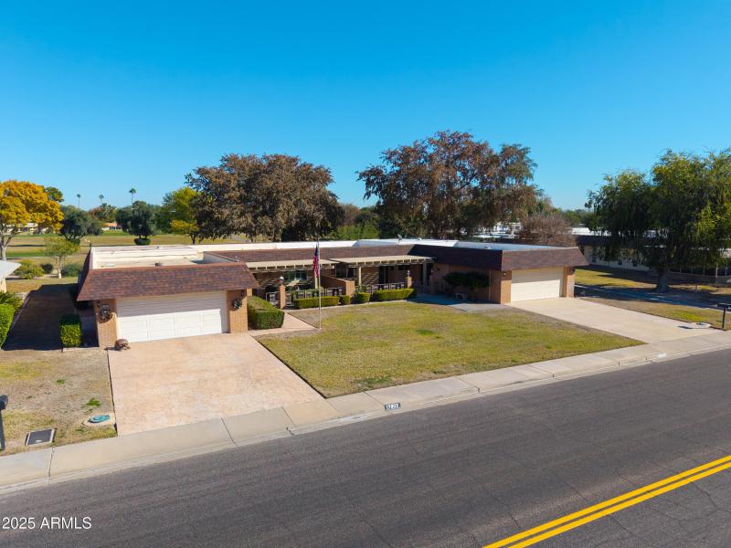 17801 N Boswell Blvd