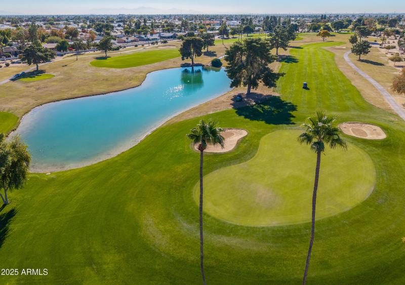 17801 N Boswell Blvd