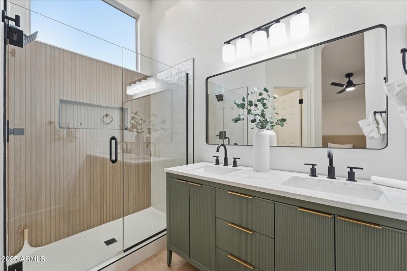 18-016-primary-bathroom