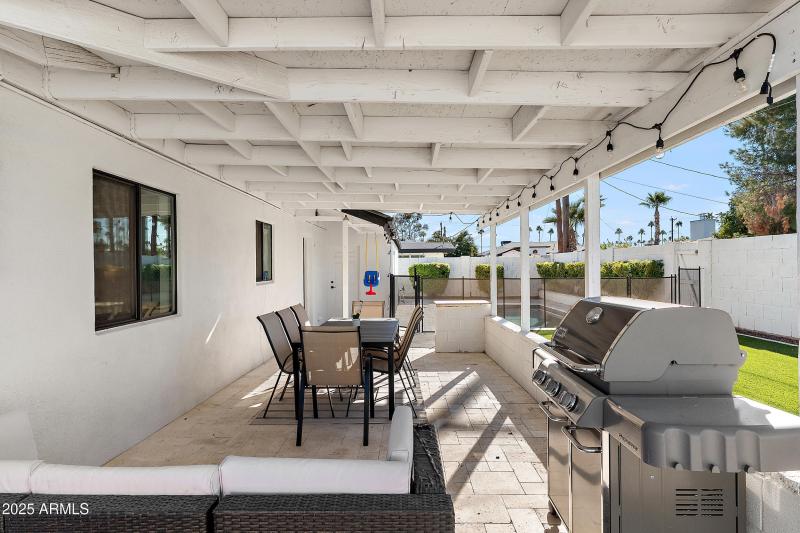 30_2050 n 71st st-27