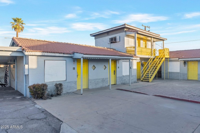 11-web-or-mls-QP-08371