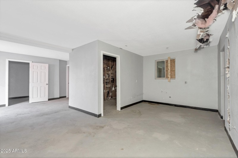 19-web-or-mls-QP-08496