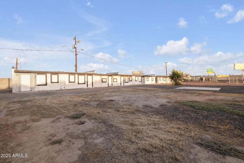 13-web-or-mls-QPT Photo - MAP_9026