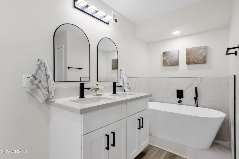 PRIMARY BATHROOM WITH SOAKING TUB