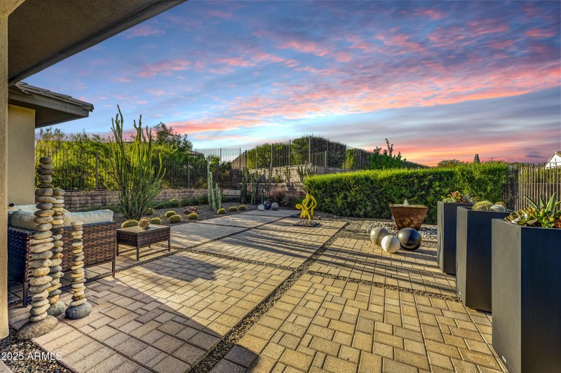 25-Spacious Backyard