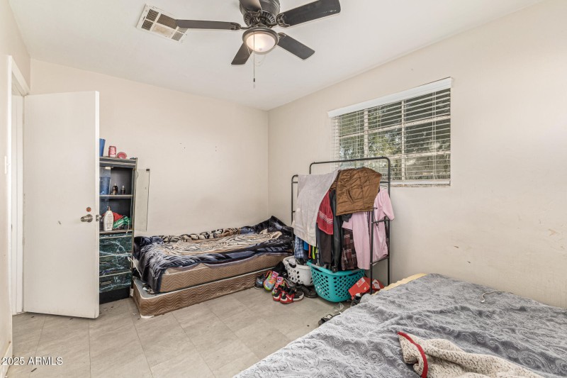 Versatile Bedroom Space