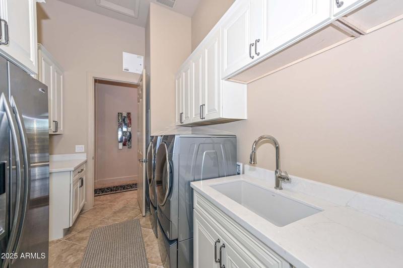 Laundry Room2