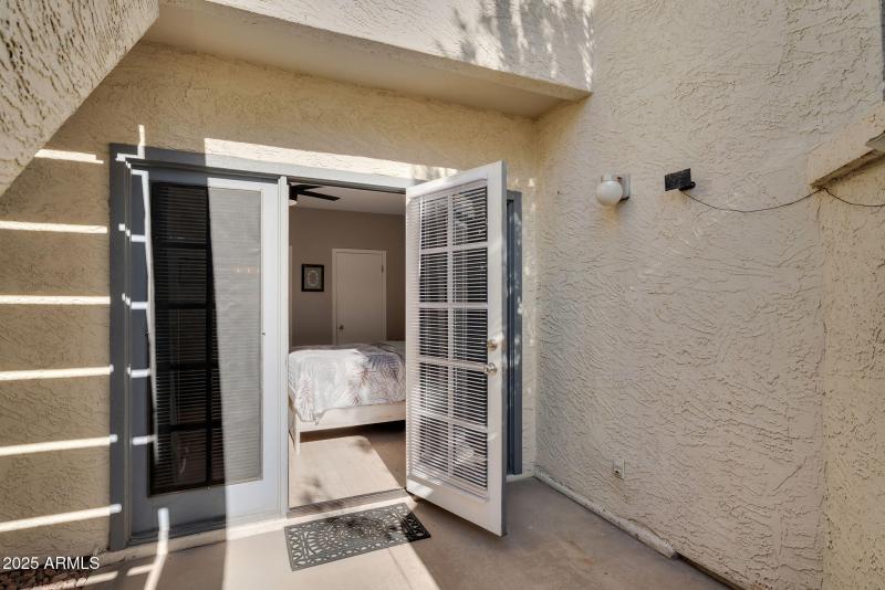 Enclosed Patio 3 off primary