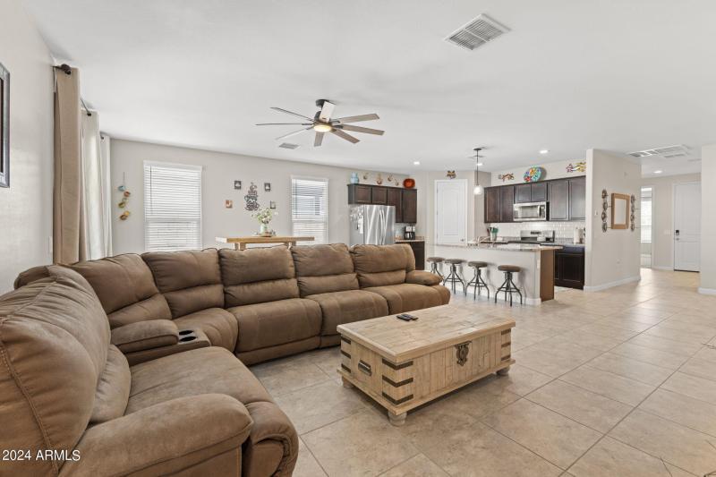 16-web-or-mls-37750-w-san-alvarez-ave