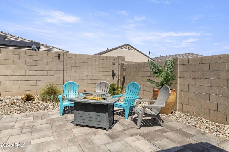 37-web-or-mls-37750-w-san-alvarez-ave