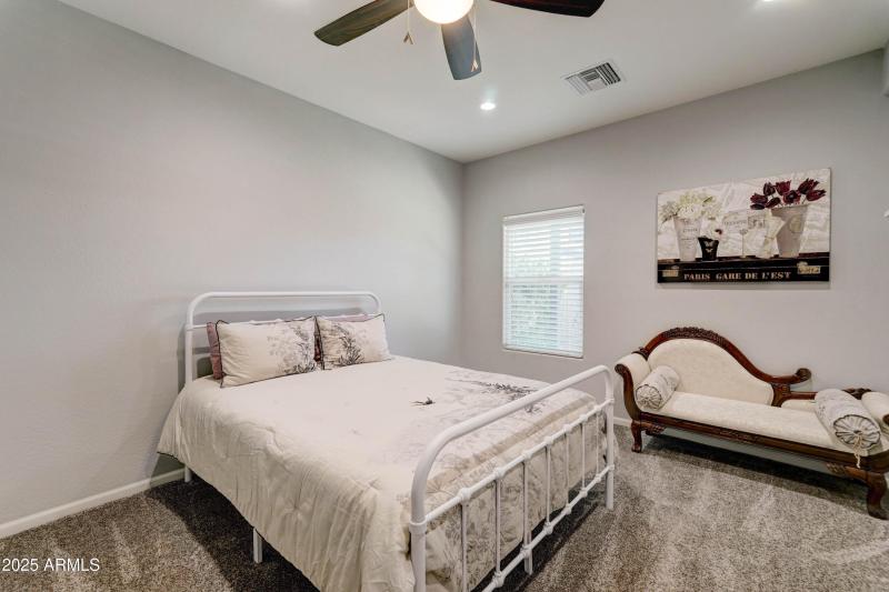 4001 E Indianola Ave-21