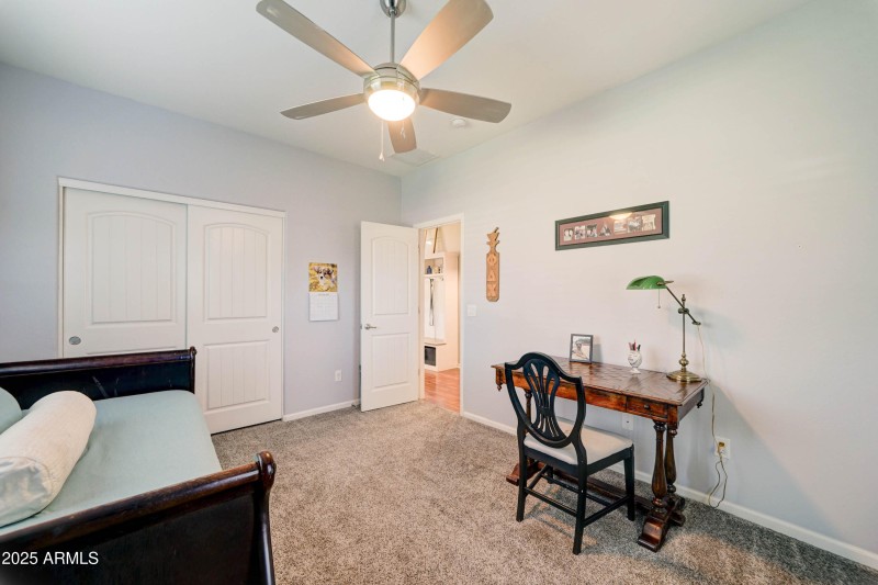 4001 E Indianola Ave-28