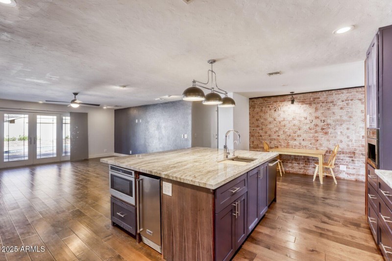 2548 E Turney Ave - Web Quality - 009 -